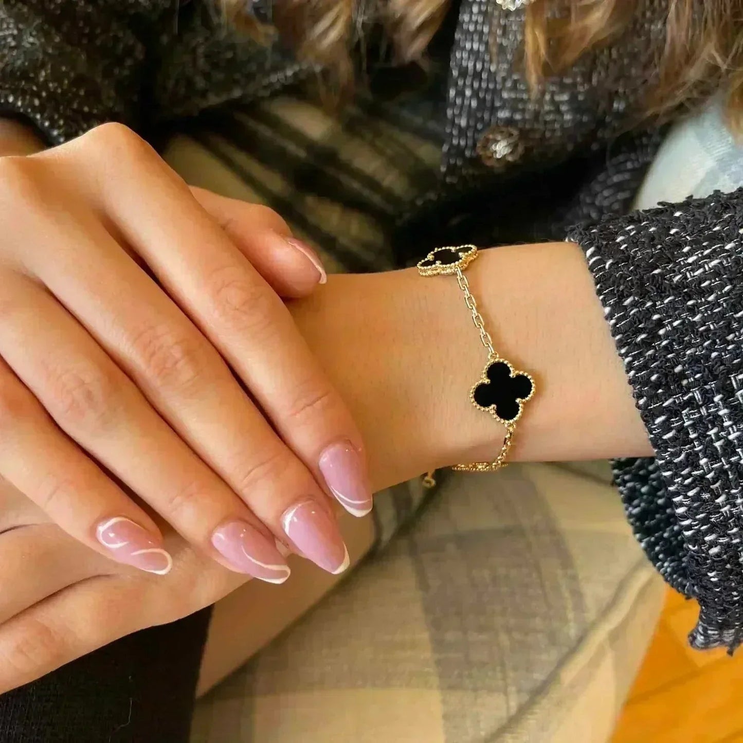 [BLUE TEARS] CLOVER 5 MOTIF ONYXS BRACELET COLLECTION