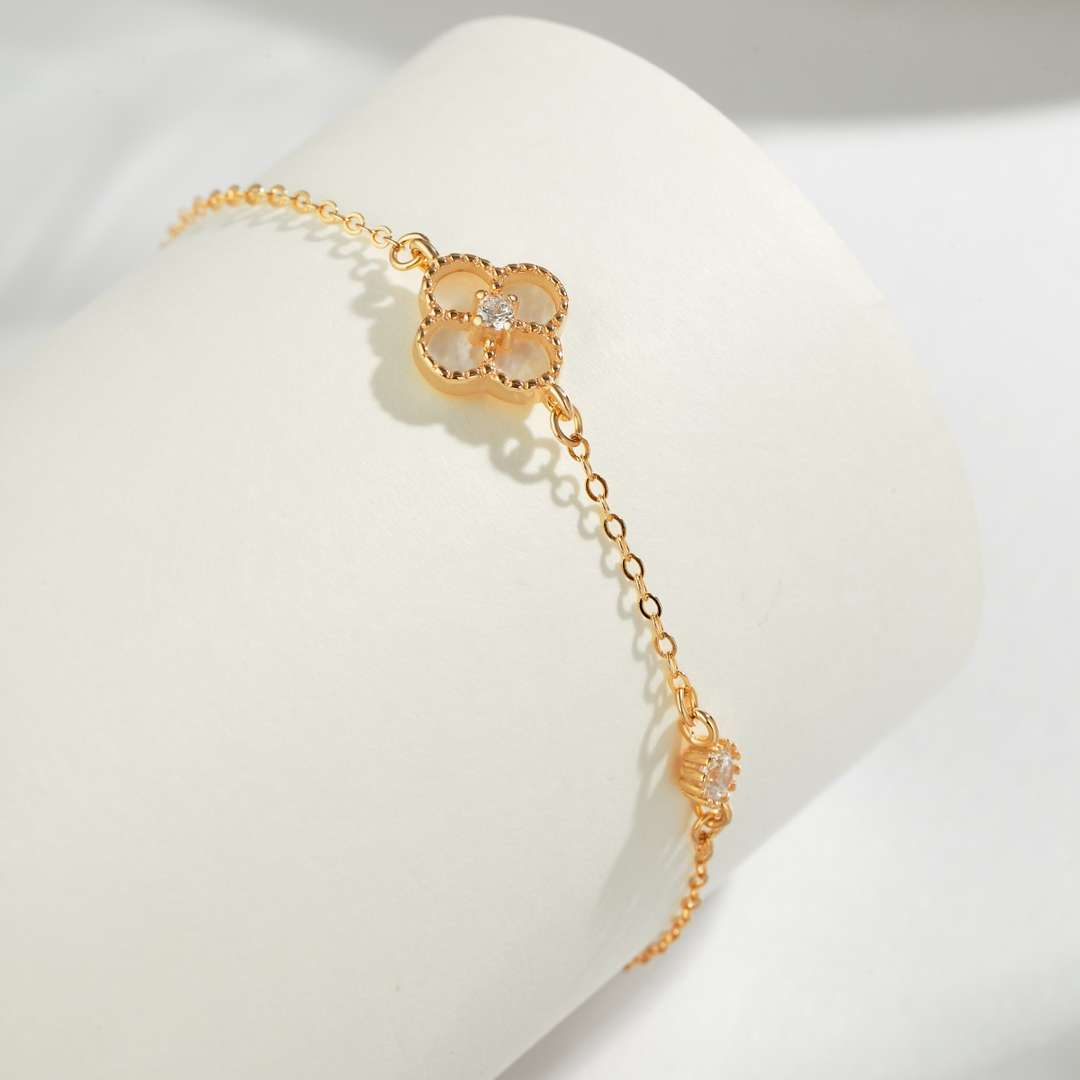 [Nova Jewelry]Delicate Four Leaf Clover Bracelet