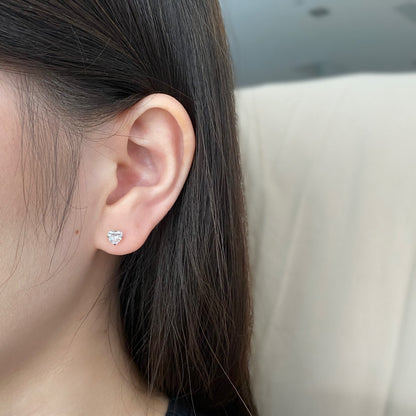 [Nova Jewelry]Sparkling Heart Shaped Simple Earrings