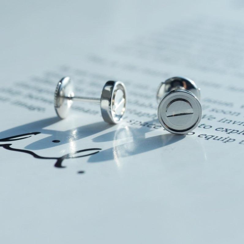 [BLUE TEARS]LOVE EARRINGS SILVER 10MM