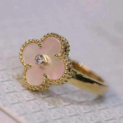 [BLUE TEARS]CLOVER PINK MOP RING GOLD DIAMOND