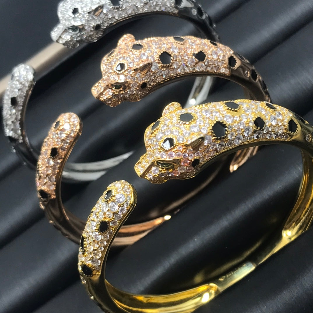 [BLAUE TRÄNEN]PANTHERE GROSSES ARMBAND MIT DIAMANTEN