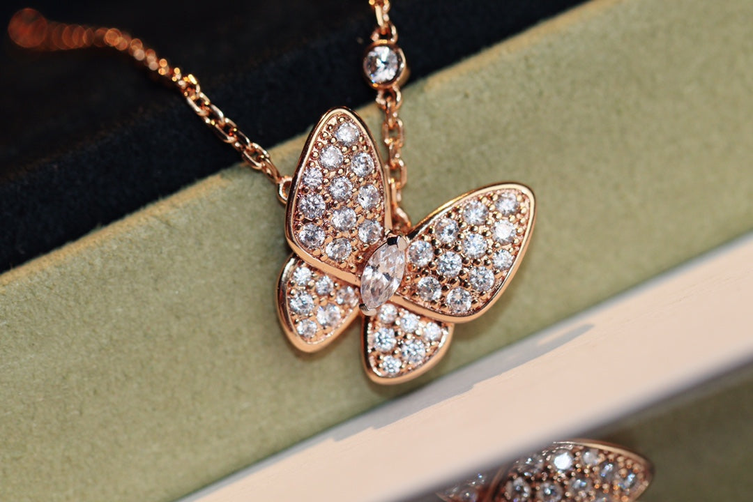 [BLUE TEARS]BUTTERFLY DIAMOND NECKLACE