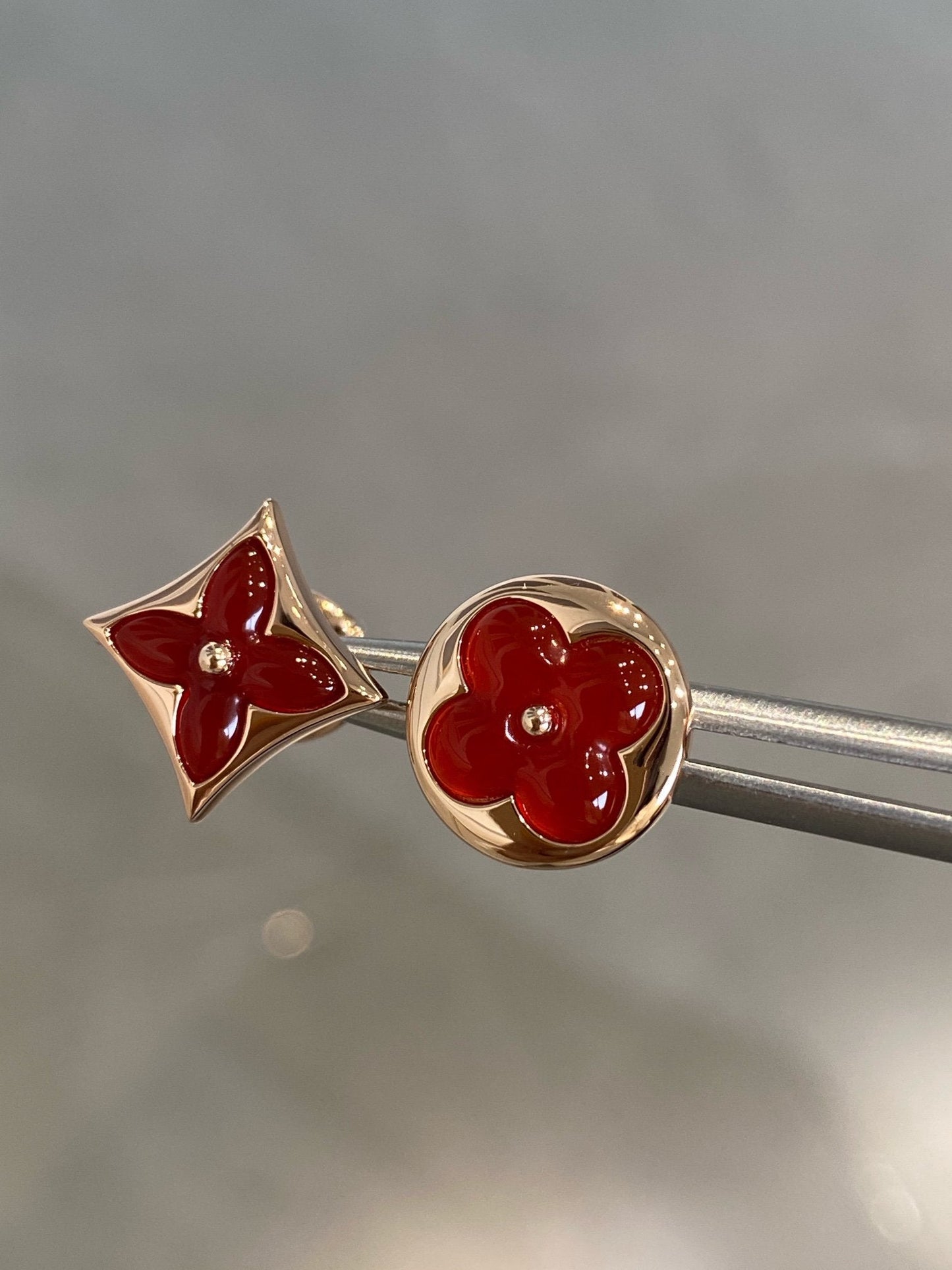 [BLUE TEARS]STAR AND SUN PINK GOLD CARNELIAN STUD EARRINGS