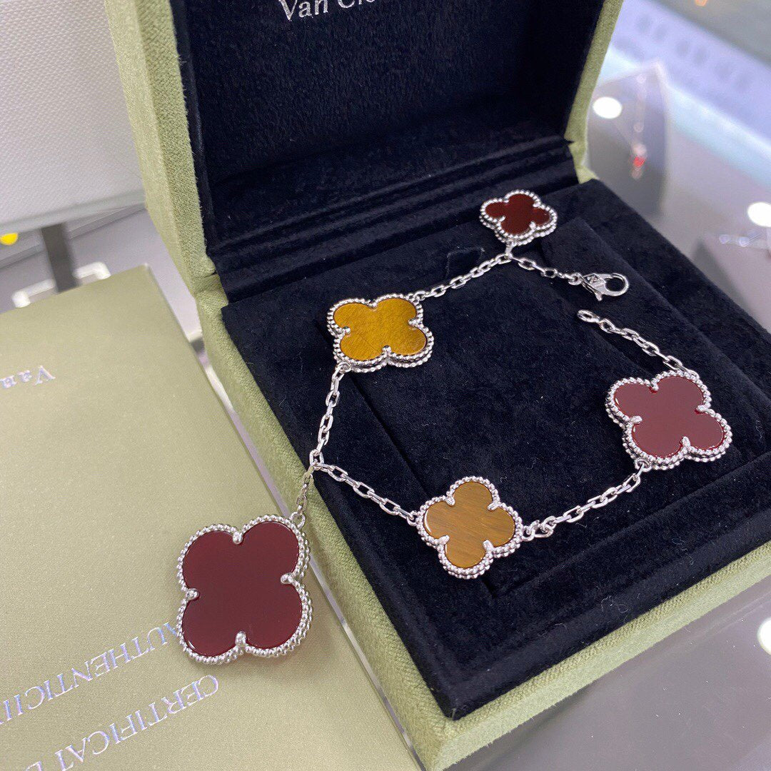 [BLUE TEARS]CLOVER 5 MOTIFS SIVLER CARNELIAN TIGER EYE BRACELET