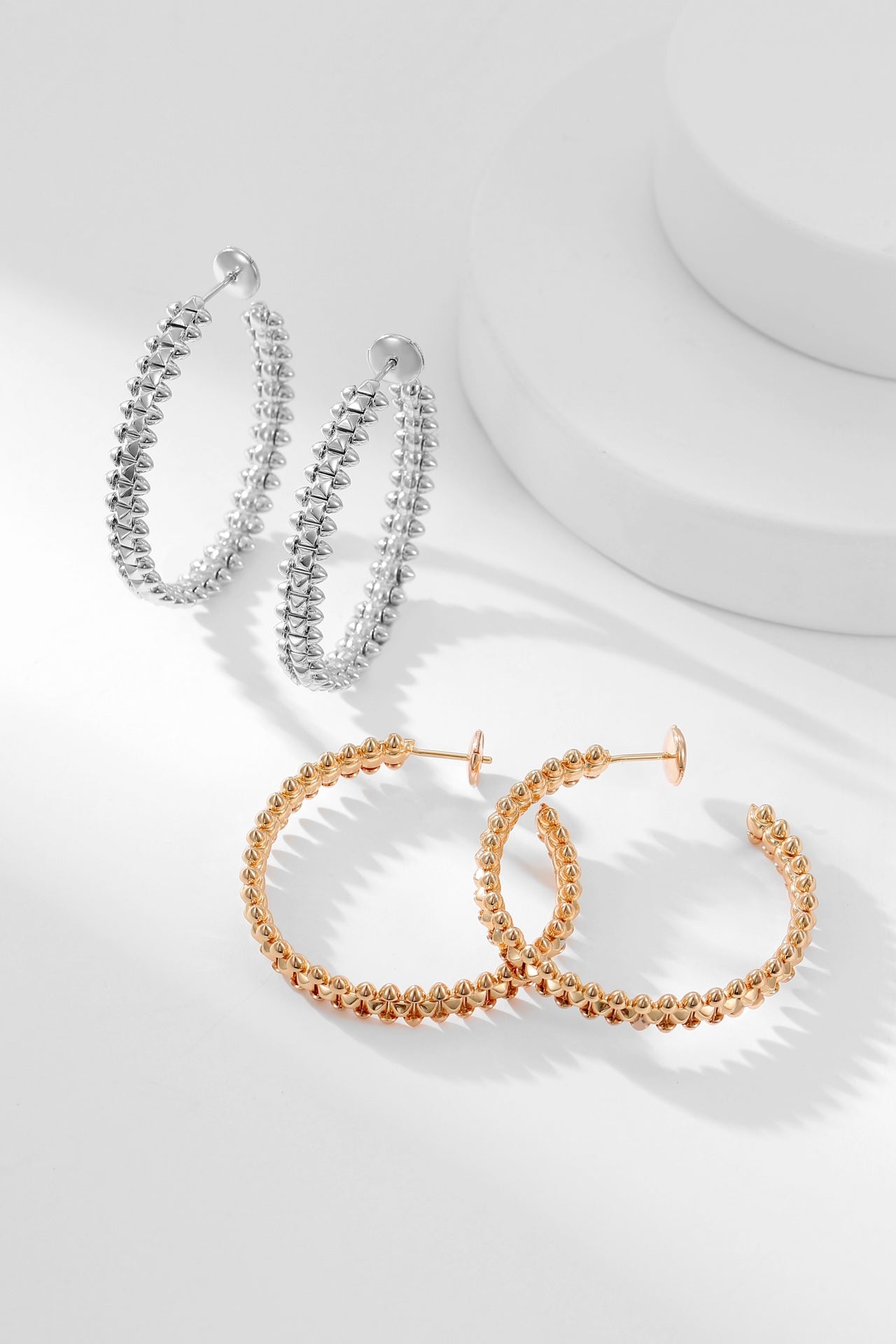 [BLUE TEARS]CLASH HOOP EARRINGS