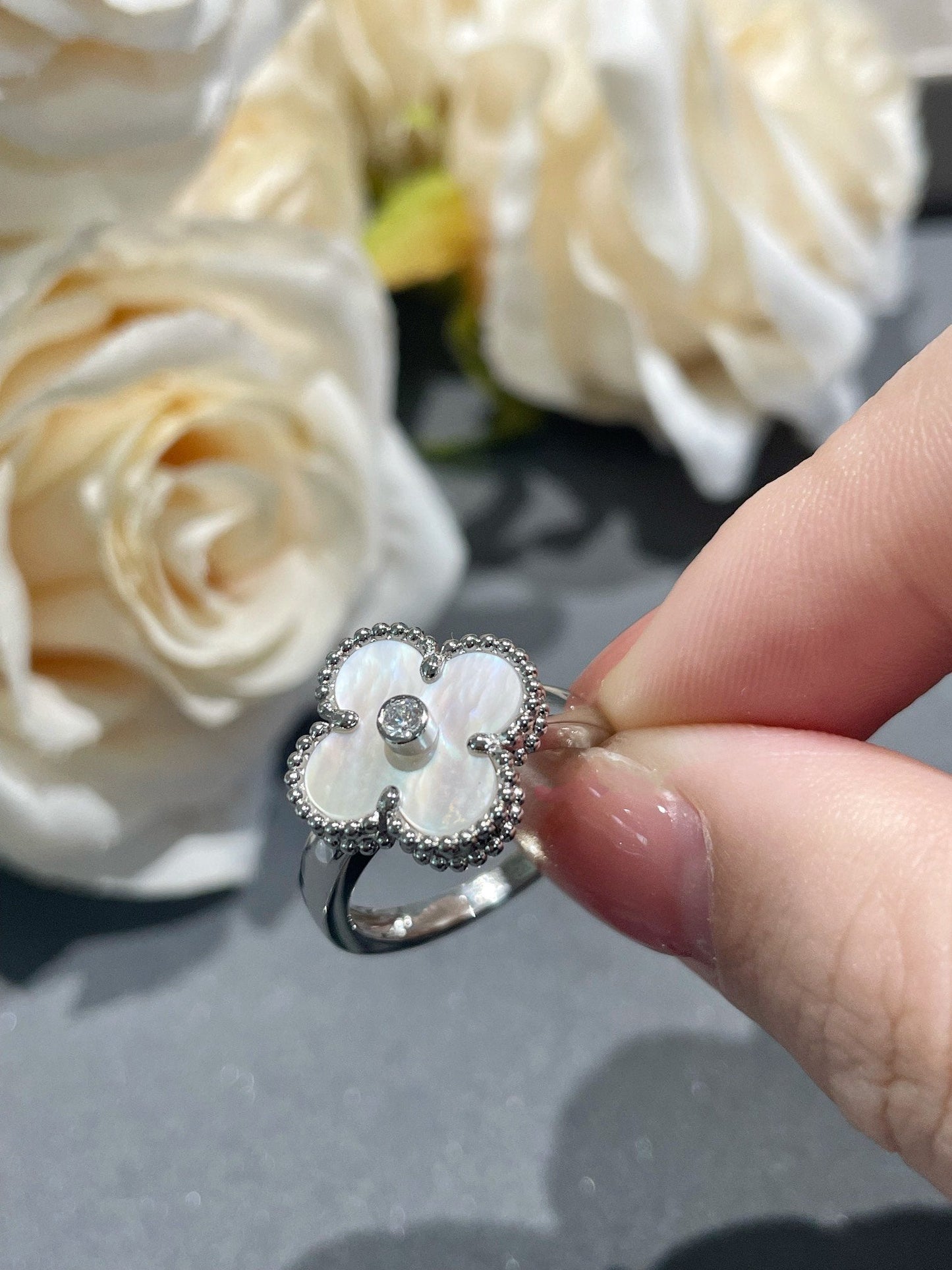 [BLUE TEARS]CLOVER SILVER MOP DIAMOND RING