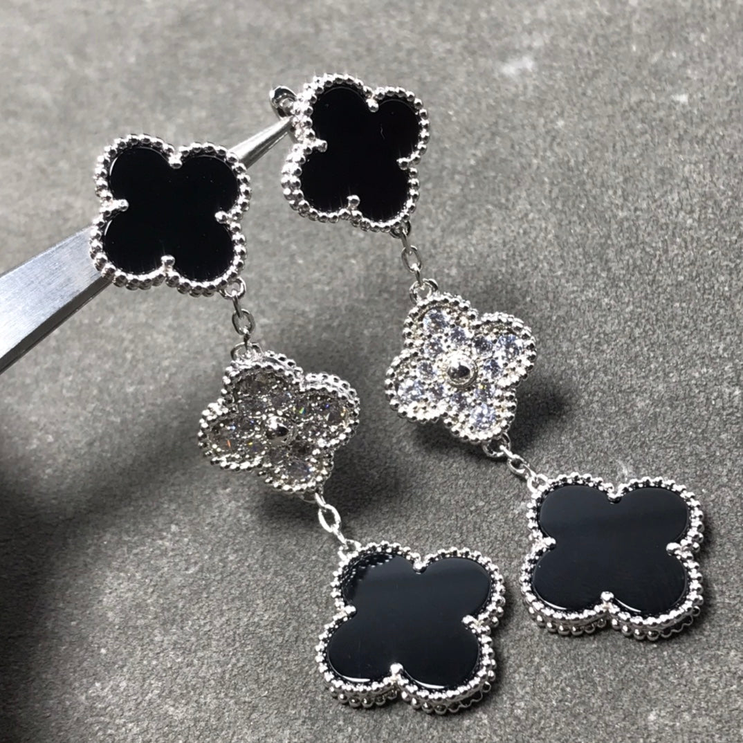 [BLUE TEARS]CLOVER 3 MOTIF DIAMOND ONYX SILVER EARRINGS