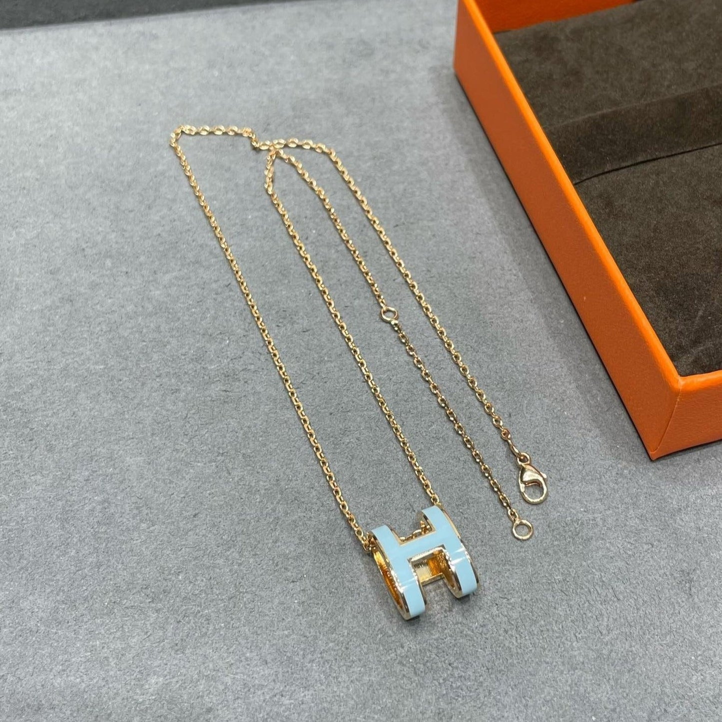[BLUE TEARS]POP H SKY BLUE NECKLACE