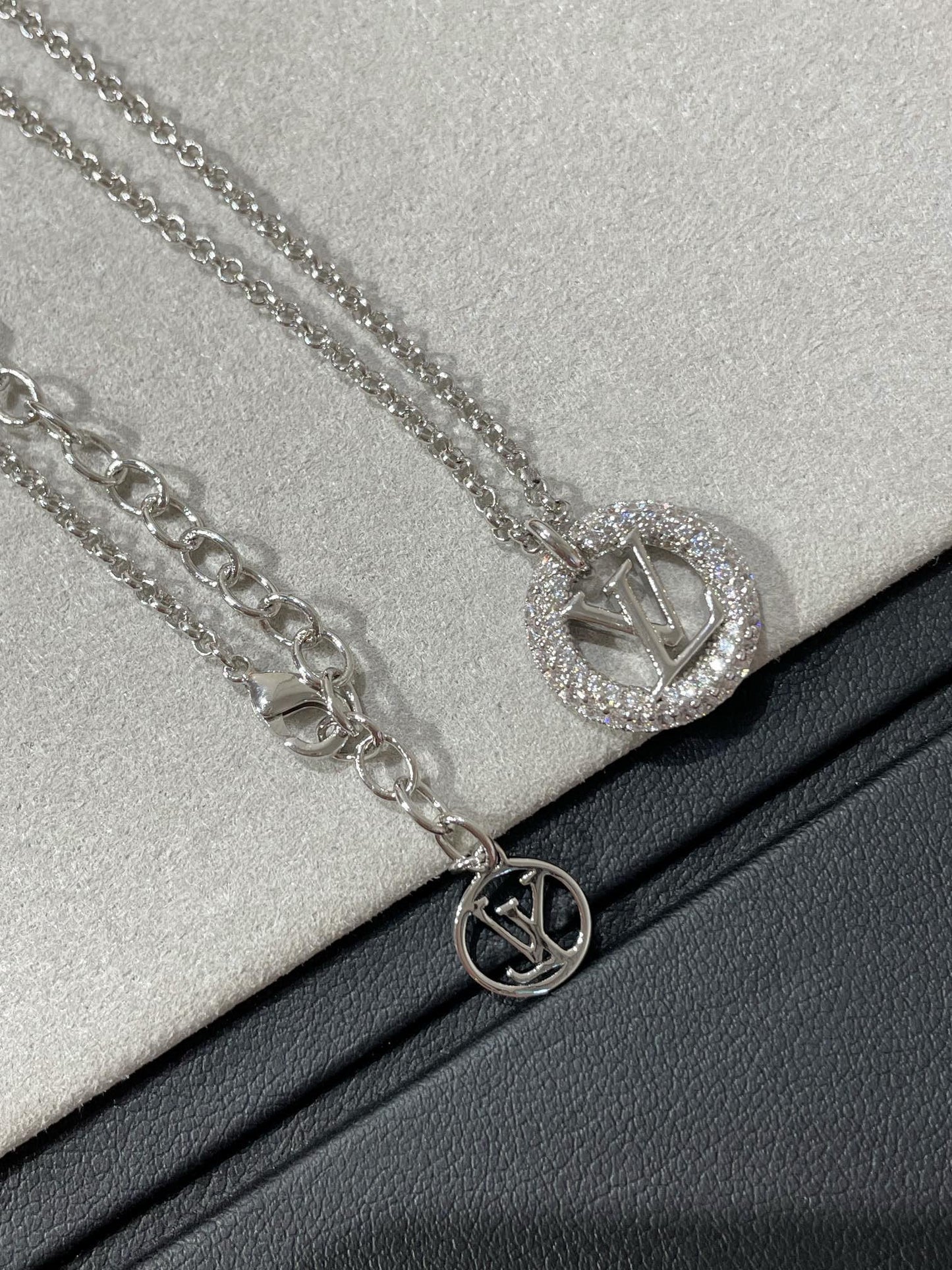 [BLUE TEARS]BY NIGHT DIAMOND PAVED NECKLACE