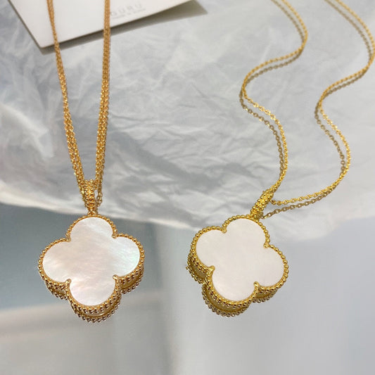 [BLUE TEARS]CLOVER 25MM MOP LARGE PENDANT NECKLACE