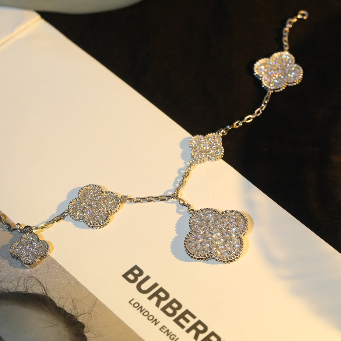 [BLUE TEARS]CLOVER BRACELET 5 MOTIF SILVER DIAMOND PAVED