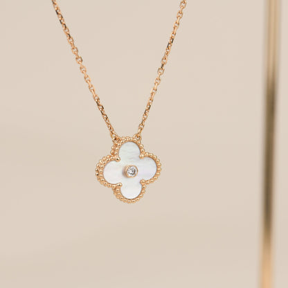 [BLUE TEARS]CLOVER 15MM DIAMOND WHITE FRITILLARIA NECKLACE