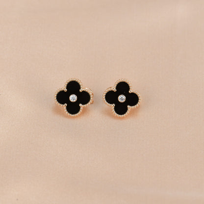 [BLUE TEARS]CLOVER MEDIUM 1 MOTIFS ONYX DIAMOND EARRINGS