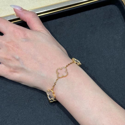 [BLUE TEARS]CLOVER 5 MOTIF ROCK CRYSTAL BRACELET