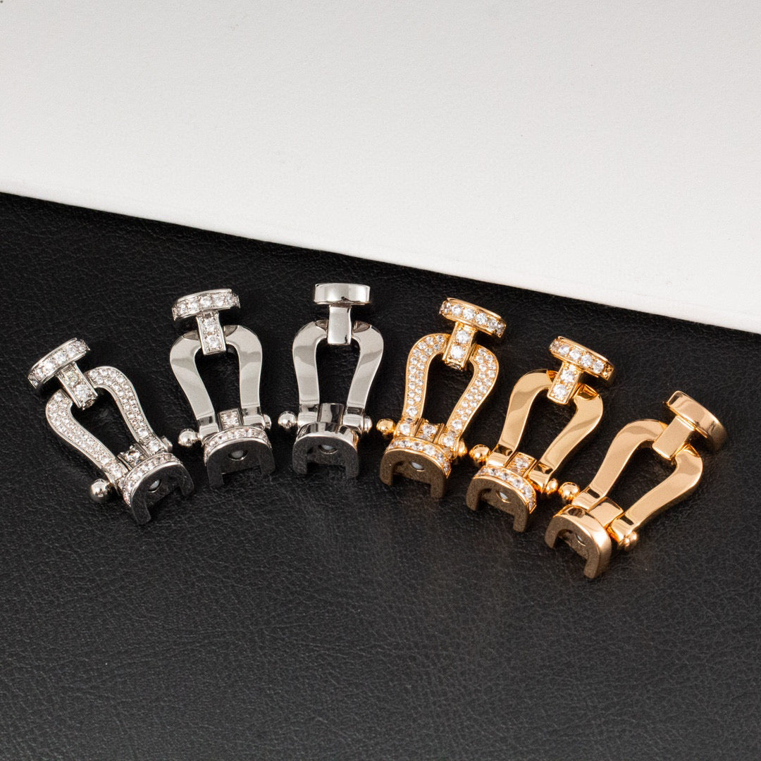 [BLUE TEARS]FORCE LARGE HORSESHOE HALF DIAMOND BRACELET GOLD