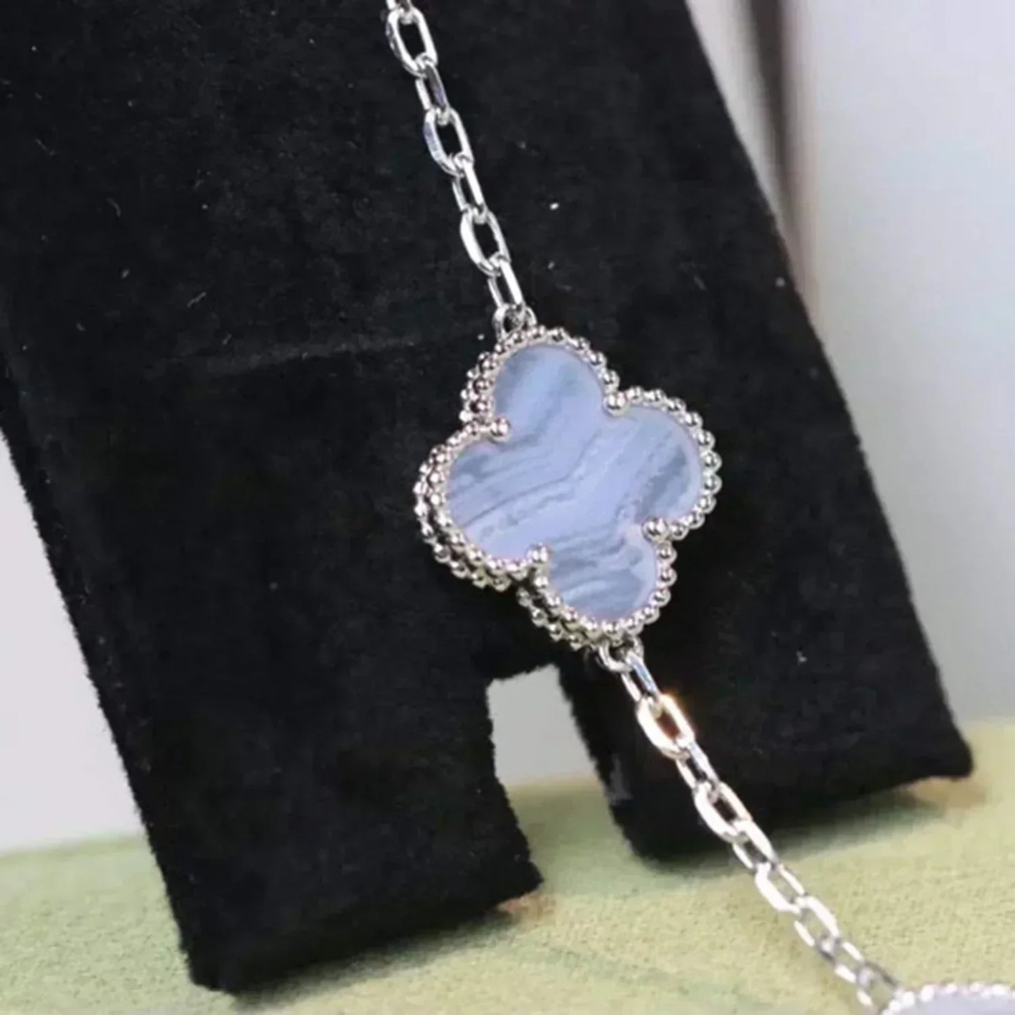 [BLUE TEARS]CLOVER  5 MOTIF PURPLE CHALCEDONY BRACELET SILVER
