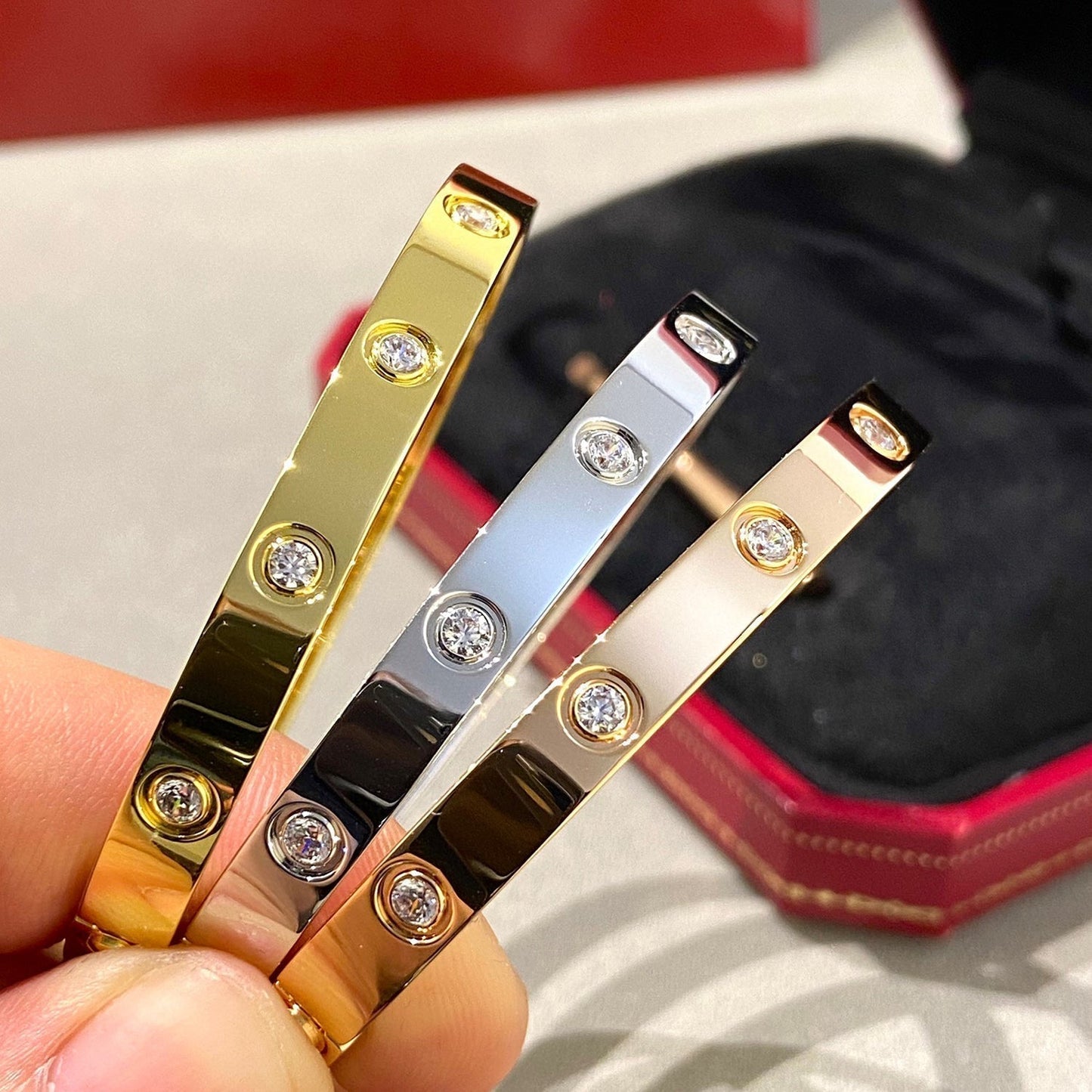 [BLUE TEARS]LOVE BRACELET 6.1MM 10 DIAMONDS