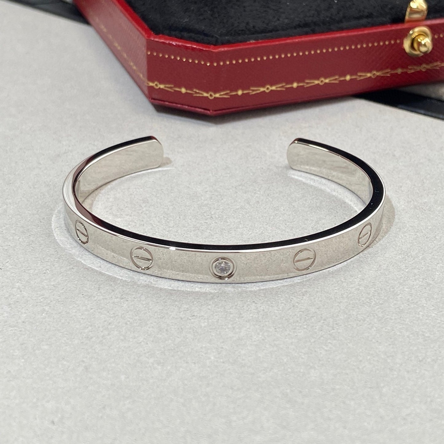 [BLUE TEARS]LOVE BRACELET 6.1MM 1 DIAMOND OPEN CUFF
