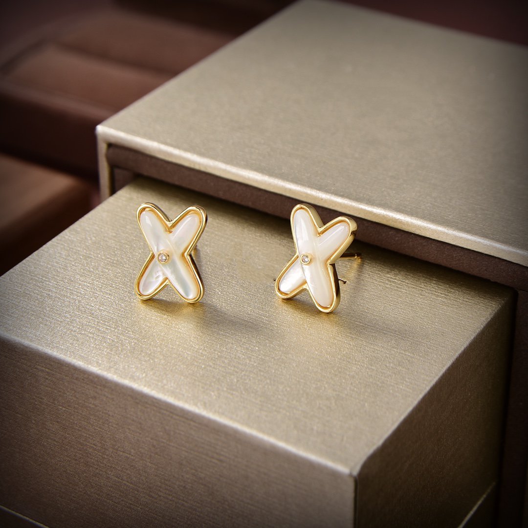 [BLUE TEARS]JEUX DE WHITE MOP GOLD DIAMOND EARRINGS