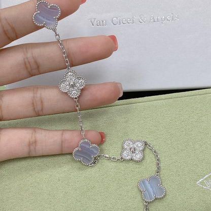 [BLUE TEARS] CLOVER 5 MOTIF PURPLE CHALCEDONY BRACELET COLLECTION