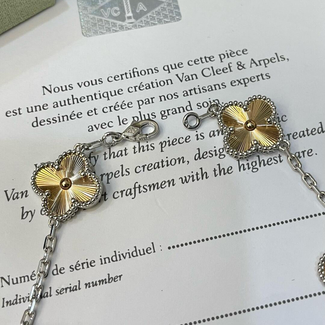 [BLUE TEARS]CLOVER  5 MOTIFS  CHRISTMAS LIMITED EDITION BRACELET