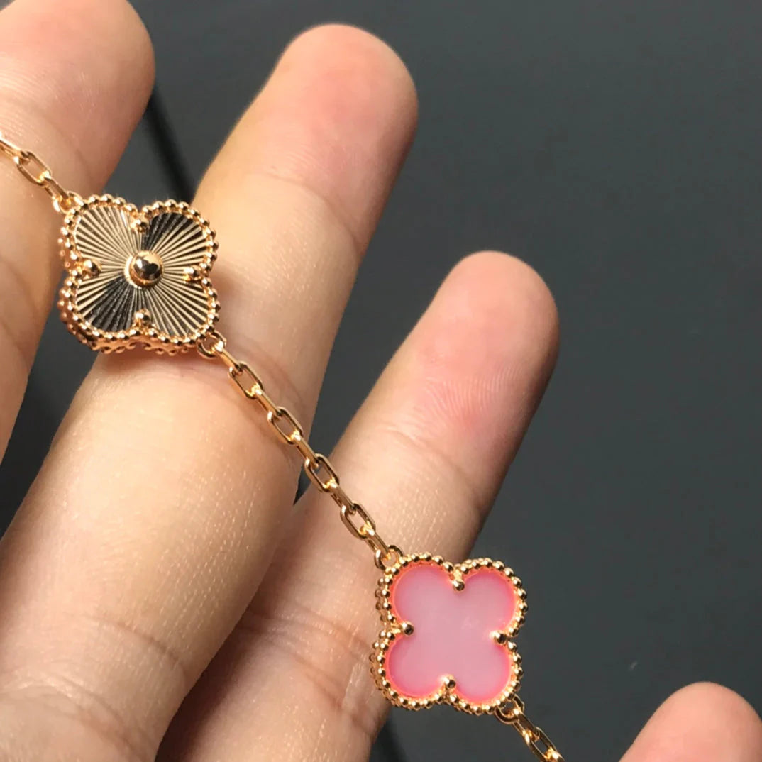 [BLUE TEARS] CLOVER 5 MOTIFS  PINK MOP BRACELET COLLECTION